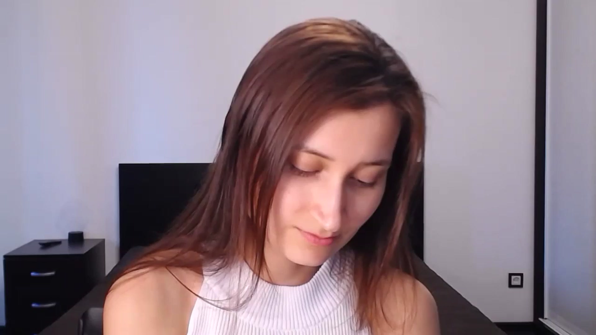 Gallery image thumbnail from Kendal_sweet's myfreecams stream on, 06/25/2024, 17:00 image 18 of 20