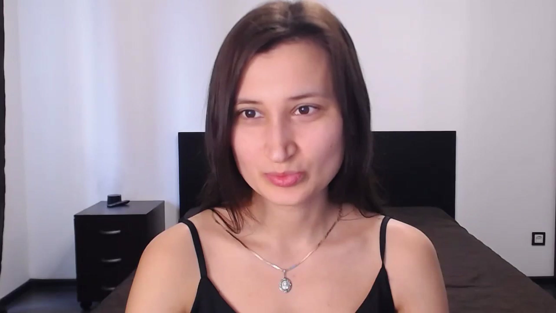 Gallery image thumbnail from Kendal_sweet's myfreecams stream on, 07/13/2024, 16:10 image 16 of 20