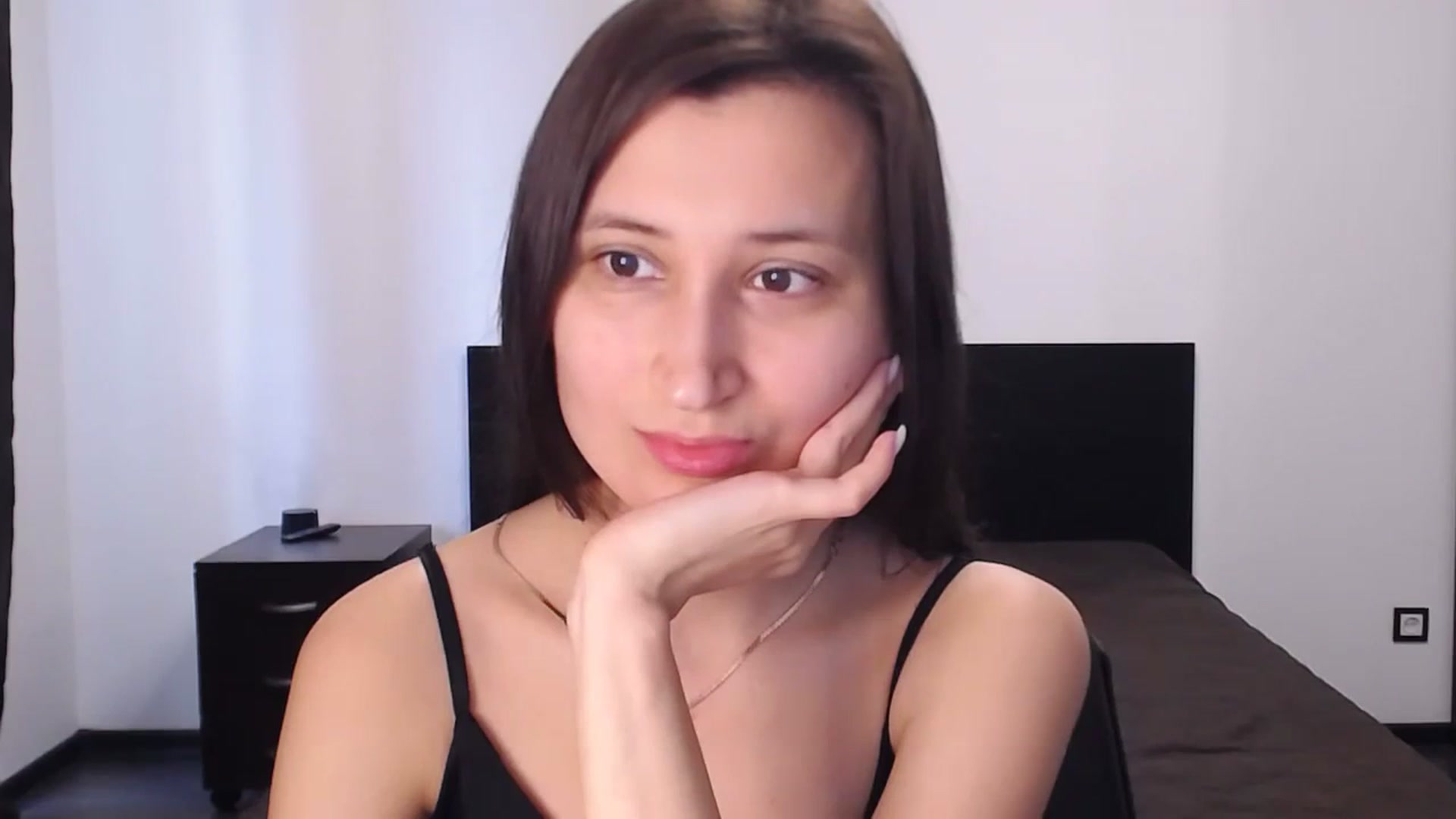 Gallery image thumbnail from Kendal_sweet's myfreecams stream on, 07/13/2024, 16:10 image 13 of 20