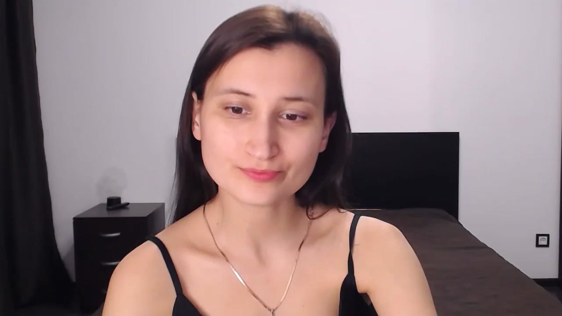 Gallery image thumbnail from Kendal_sweet's myfreecams stream on, 07/13/2024, 21:29 image 14 of 20