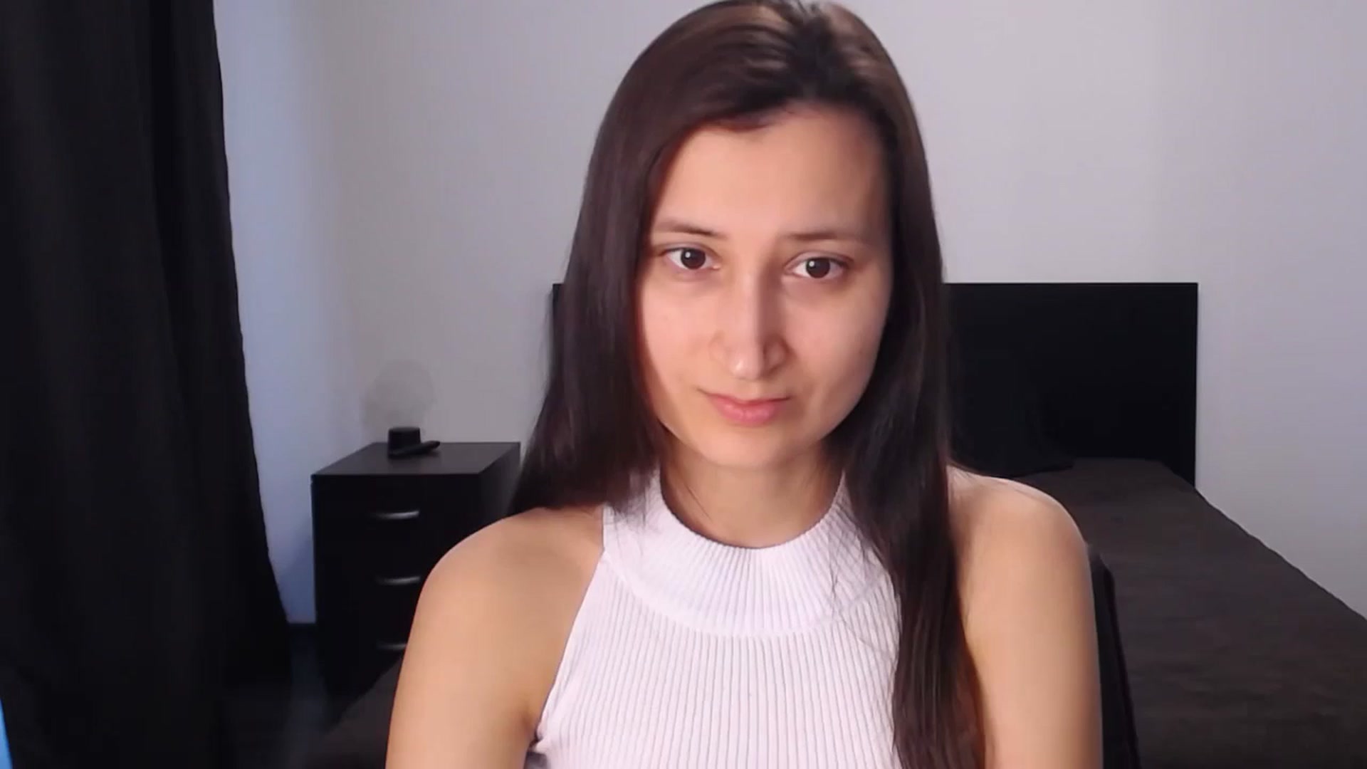 Gallery image thumbnail from Kendal_sweet's myfreecams stream on, 07/15/2024, 16:29 image 3 of 20
