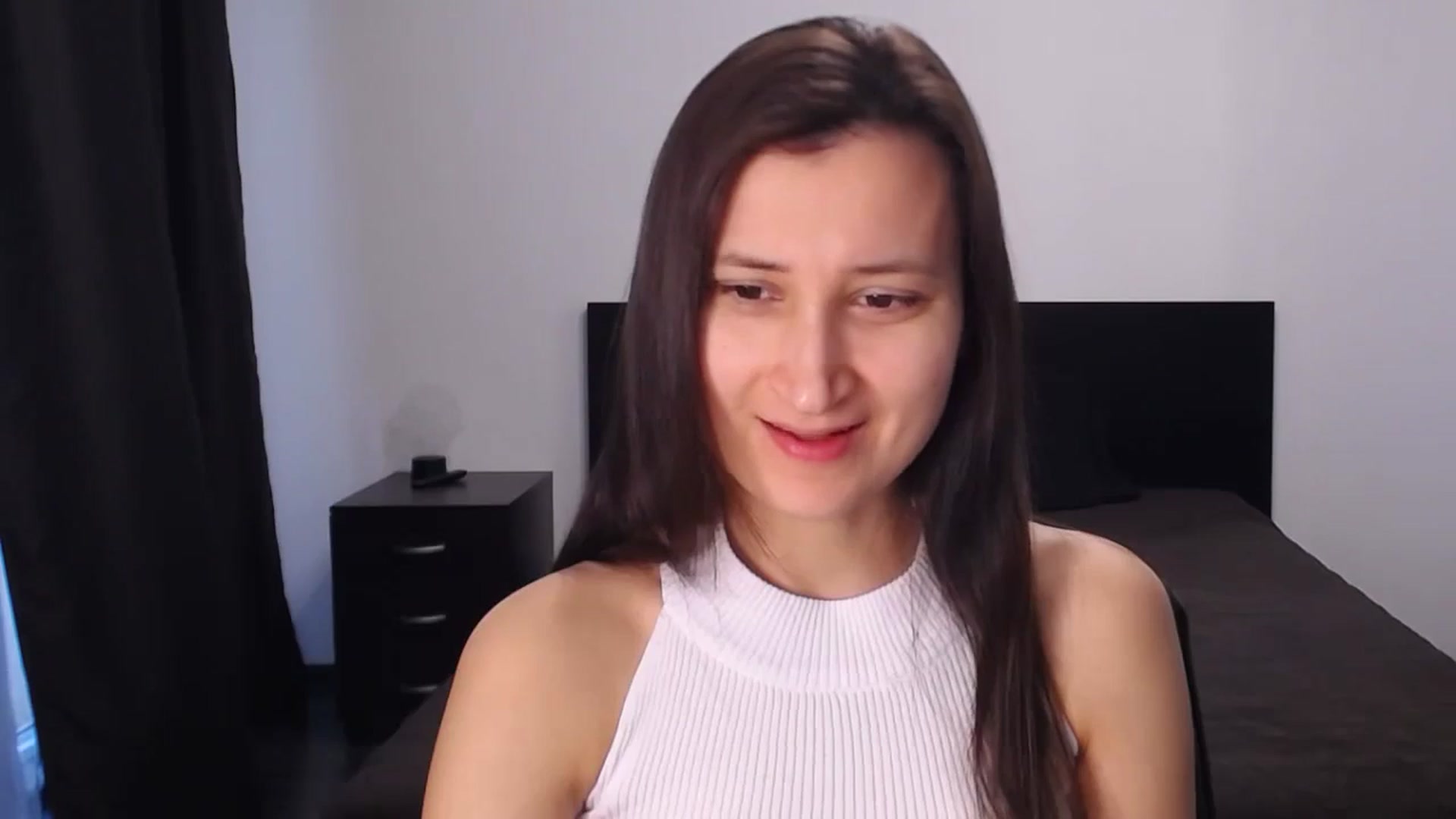 Gallery image thumbnail from Kendal_sweet's myfreecams stream on, 07/15/2024, 16:29 image 15 of 20