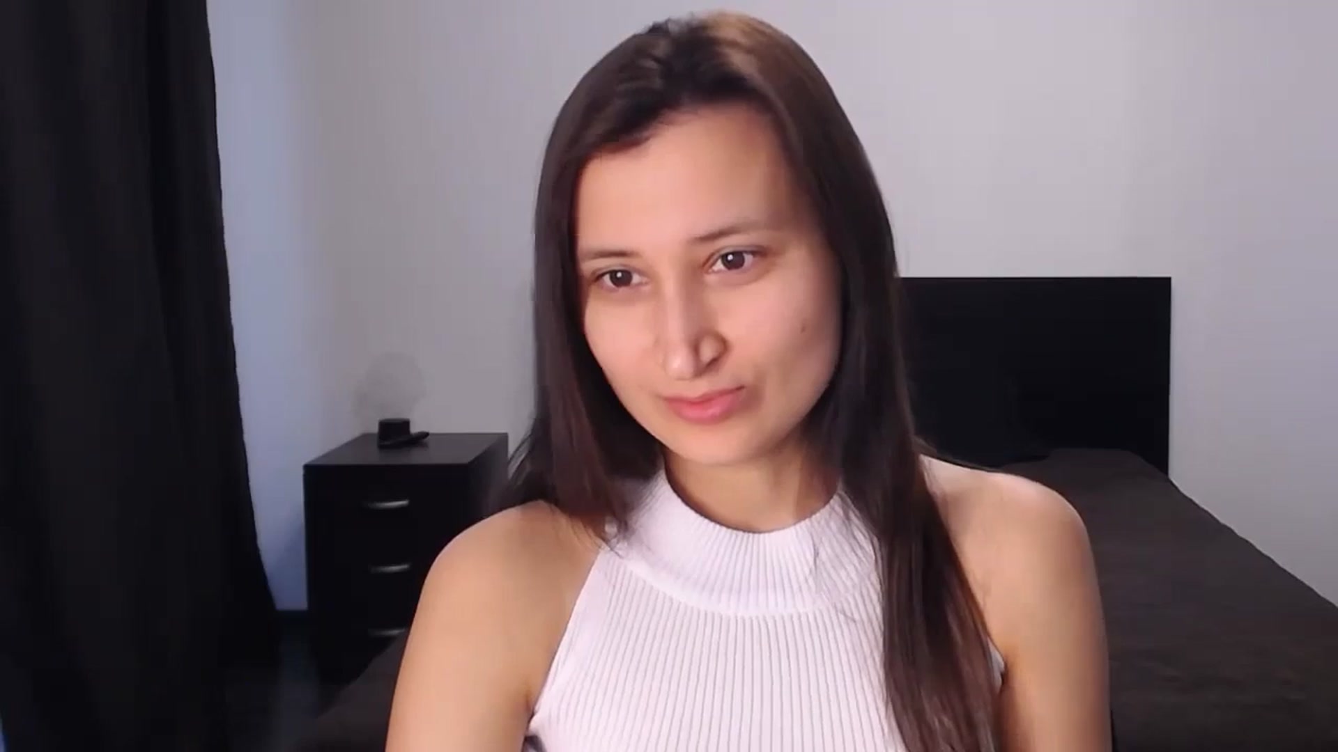 Gallery image thumbnail from Kendal_sweet's myfreecams stream on, 07/15/2024, 16:29 image 14 of 20