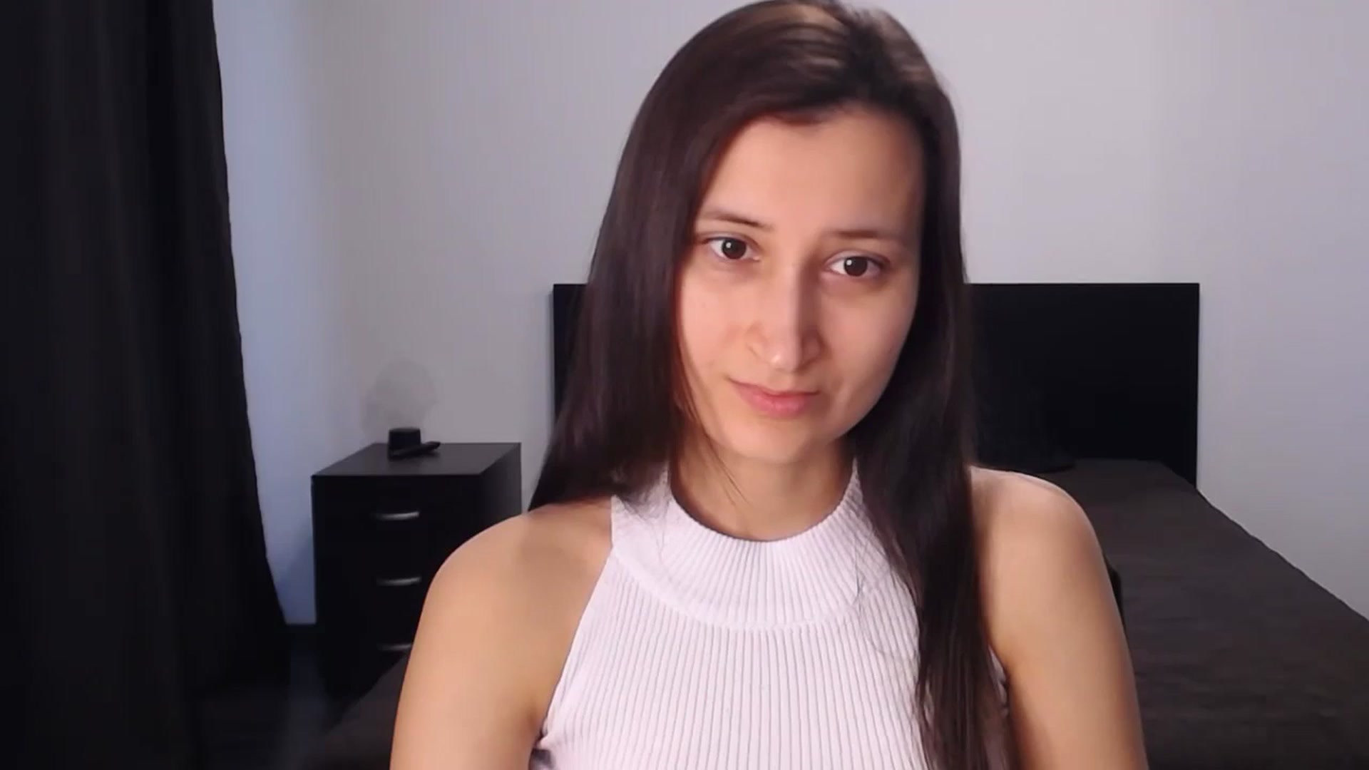 Gallery image thumbnail from Kendal_sweet's myfreecams stream on, 07/15/2024, 16:29 image 4 of 20