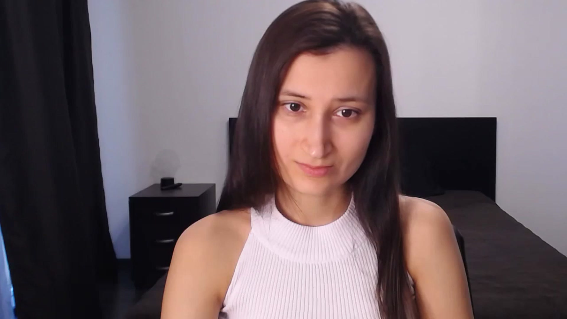 Gallery image thumbnail from Kendal_sweet's myfreecams stream on, 07/15/2024, 16:29 image 5 of 20