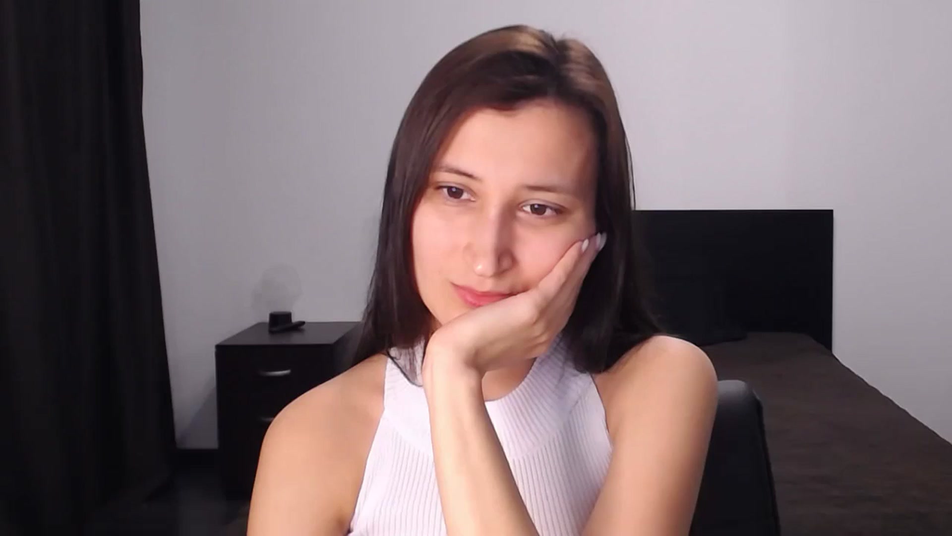 Gallery image thumbnail from Kendal_sweet's myfreecams stream on, 07/15/2024, 18:50 image 1 of 20