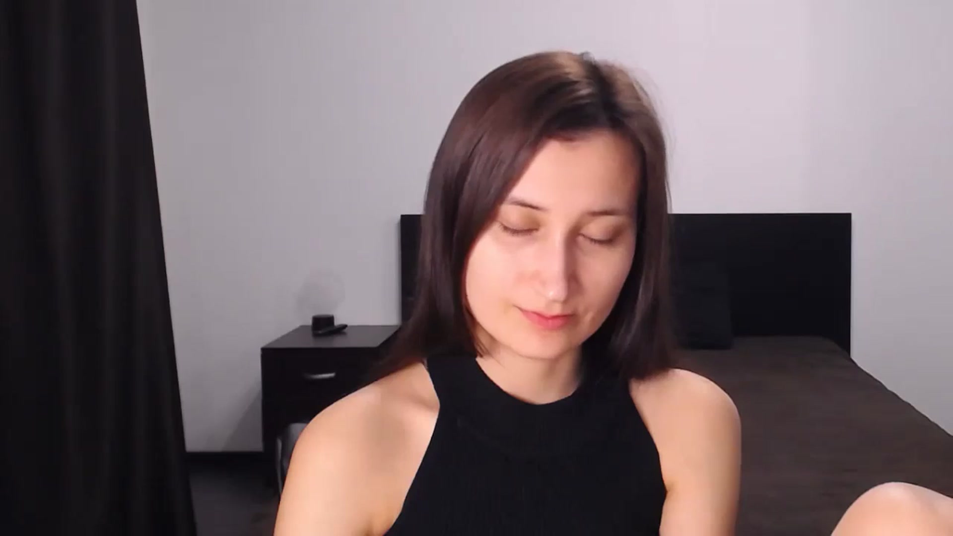 Gallery image thumbnail from Kendal_sweet's myfreecams stream on, 07/17/2024, 20:47 image 6 of 20