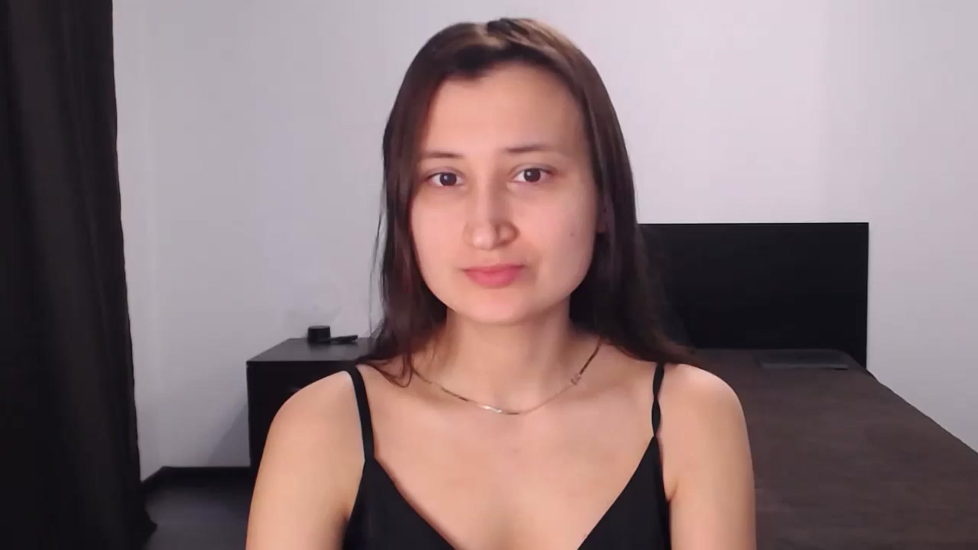 Gallery image thumbnail from Kendal_sweet's myfreecams stream on, 07/18/2024, 19:15 image 1 of 20