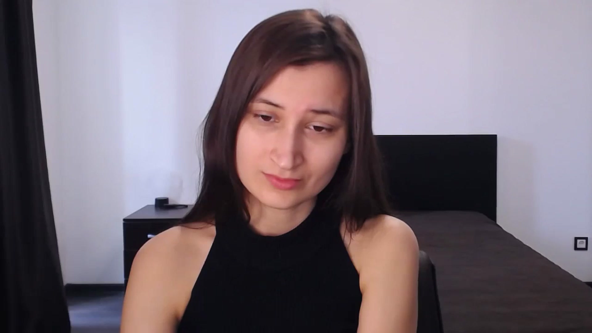 Gallery image thumbnail from Kendal_sweet's myfreecams stream on, 08/12/2024, 12:04 image 14 of 20