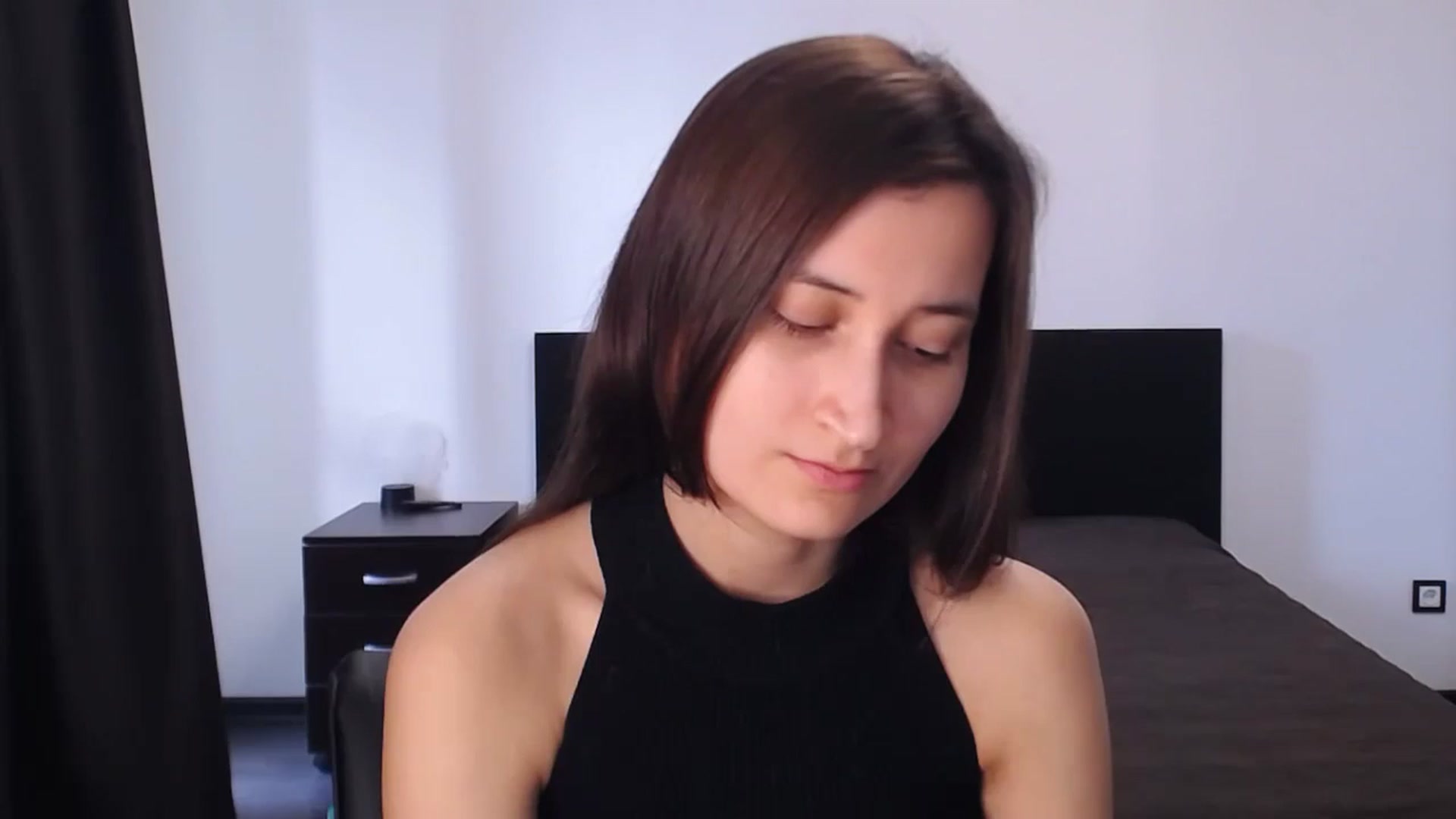 Gallery image thumbnail from Kendal_sweet's myfreecams stream on, 08/12/2024, 12:59 image 7 of 20