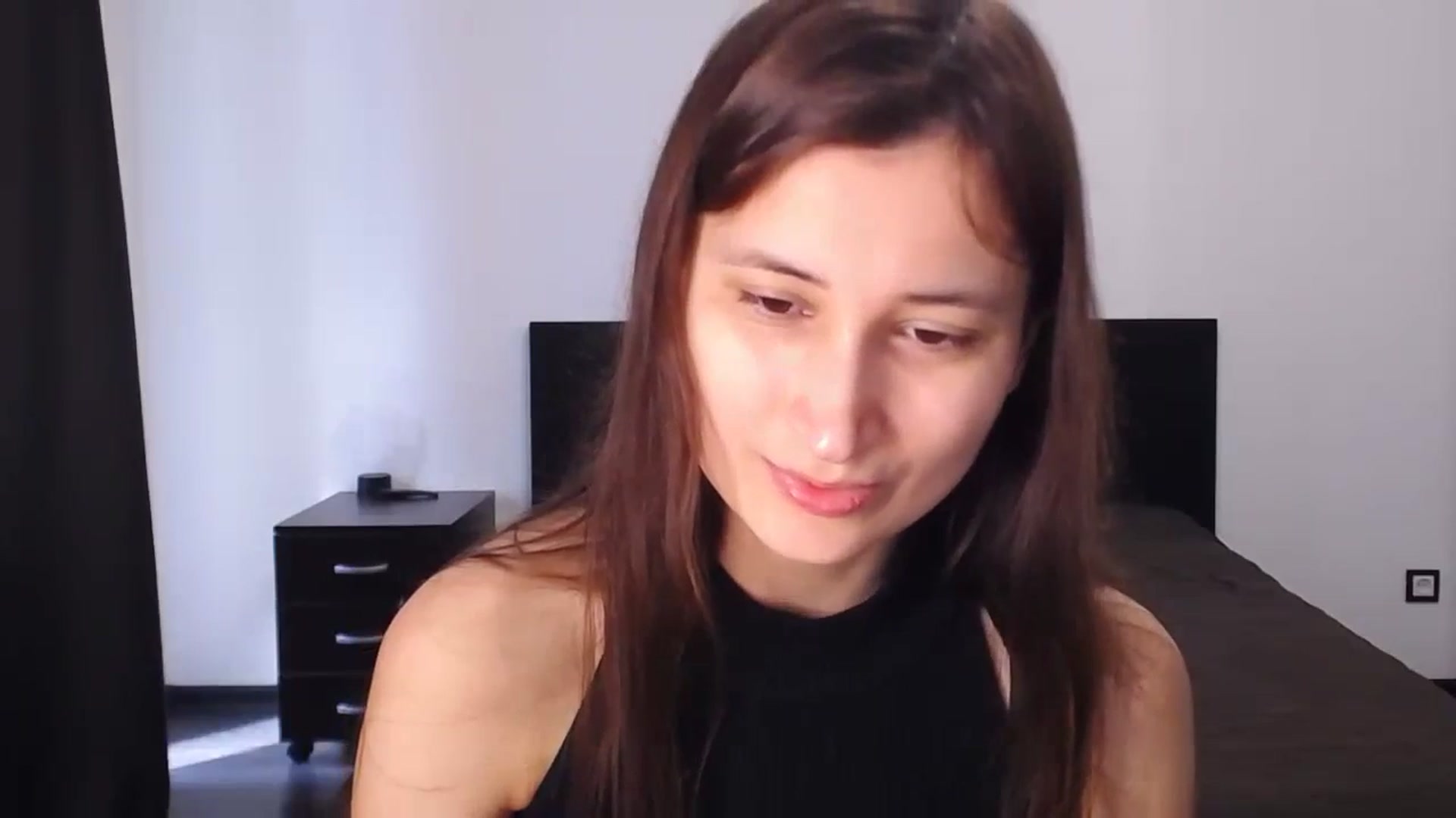 Gallery image thumbnail from Kendal_sweet's myfreecams stream on, 08/13/2024, 12:29 image 16 of 20