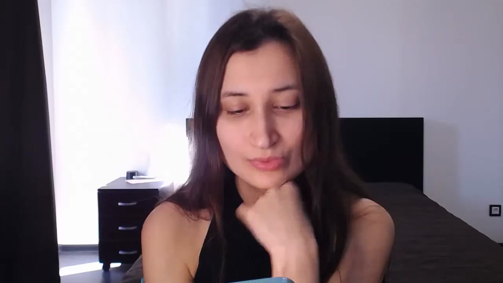 Gallery image thumbnail from Kendal_sweet's myfreecams stream on, 08/13/2024, 13:35 image 5 of 20