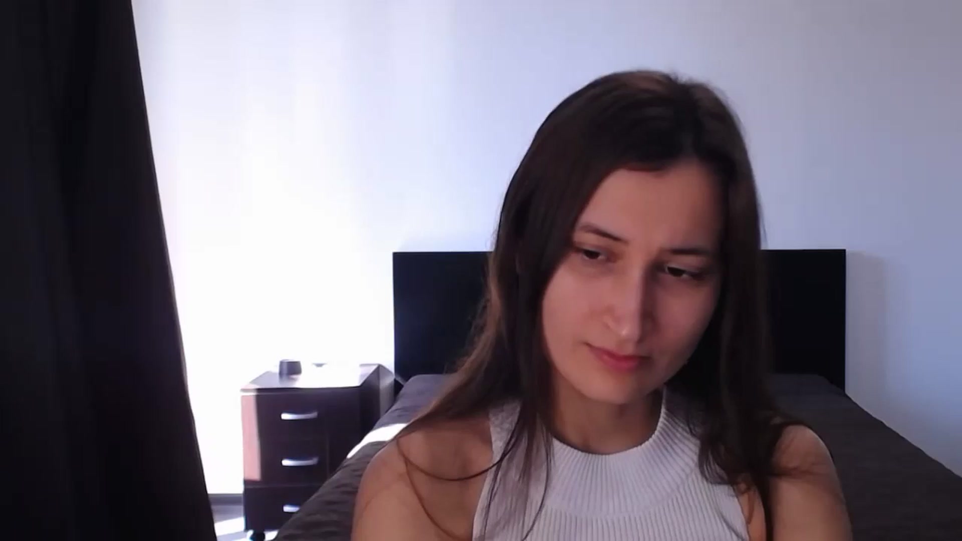 Gallery image thumbnail from Kendal_sweet's myfreecams stream on, 08/18/2024, 12:54 image 19 of 20