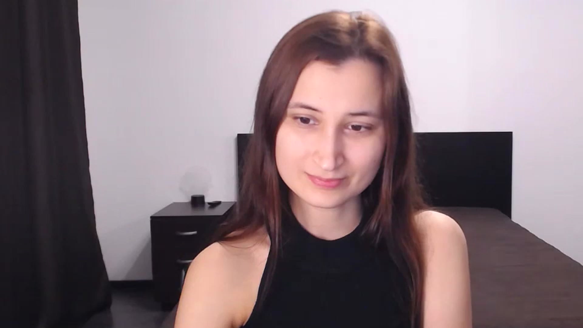 Gallery image thumbnail from Kendal_sweet's myfreecams stream on, 09/15/2024, 18:43 image 18 of 20