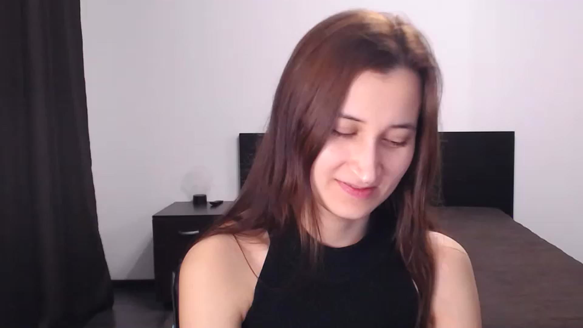 Gallery image thumbnail from Kendal_sweet's myfreecams stream on, 09/15/2024, 18:43 image 10 of 20