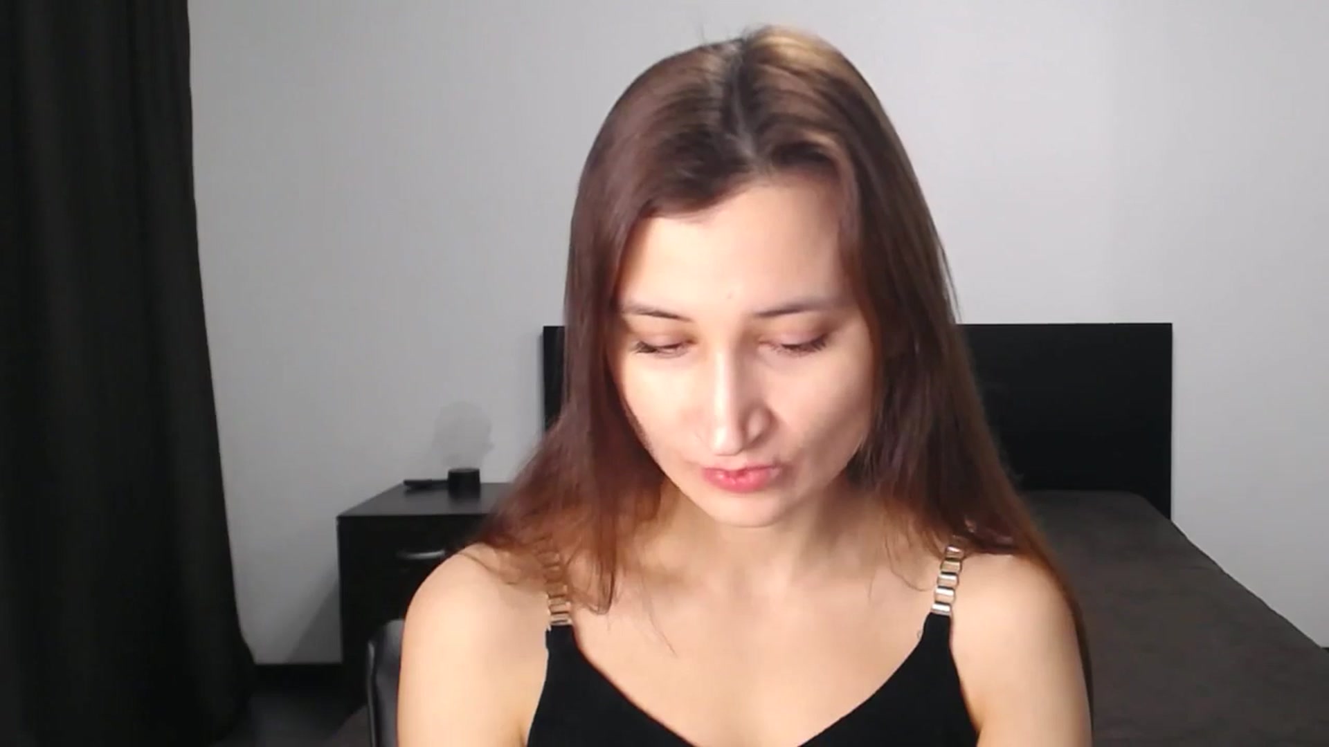 Gallery image thumbnail from Kendal_sweet's myfreecams stream on, 12/08/2024, 14:33 image 14 of 20