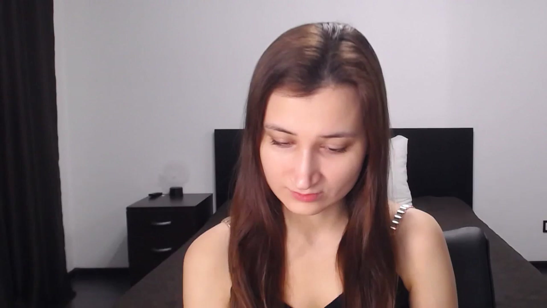 Gallery image thumbnail from Kendal_sweet's myfreecams stream on, 12/16/2024, 13:53 image 16 of 20