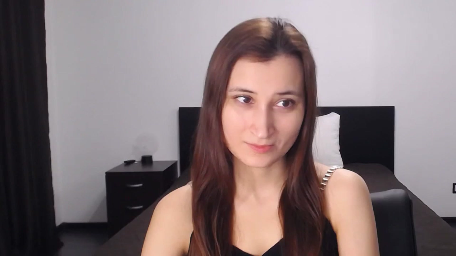 Gallery image thumbnail from Kendal_sweet's myfreecams stream on, 12/16/2024, 13:53 image 18 of 20