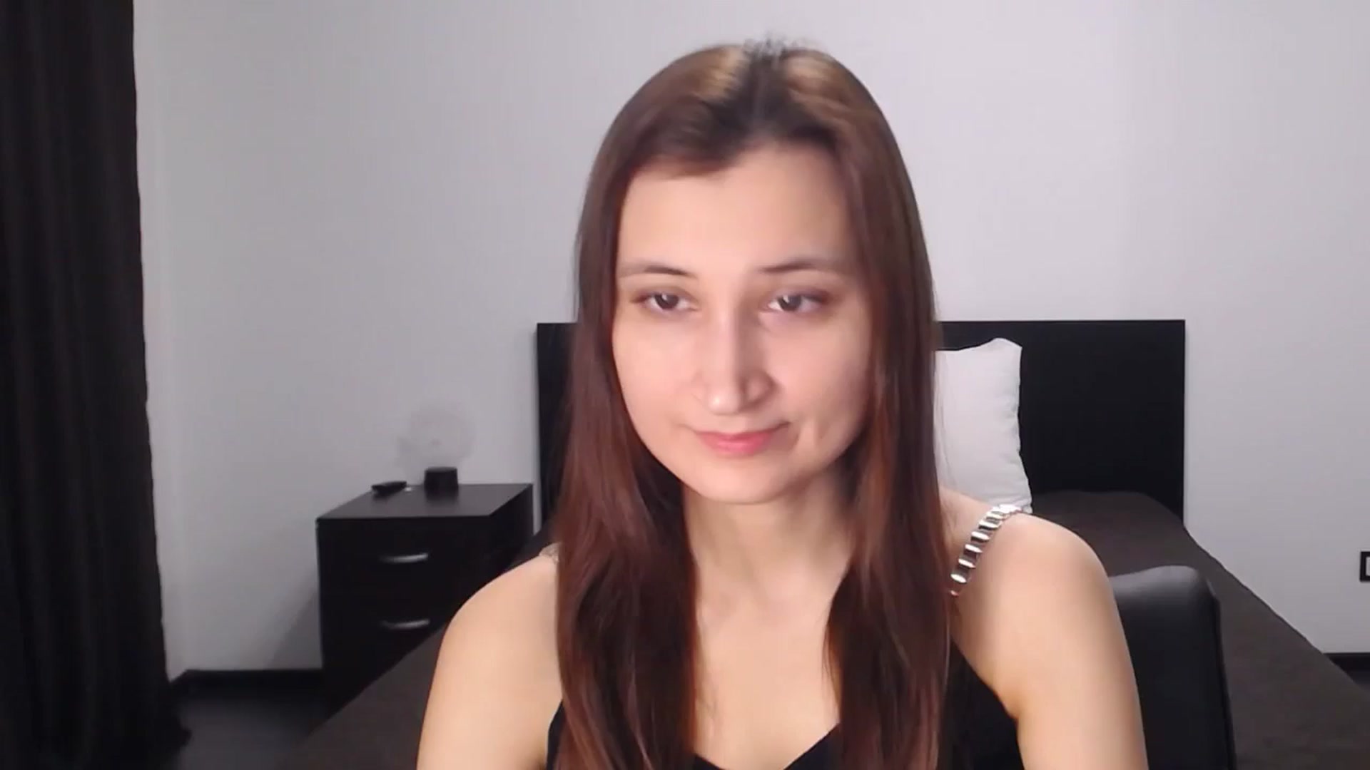 Gallery image thumbnail from Kendal_sweet's myfreecams stream on, 12/16/2024, 13:53 image 15 of 20