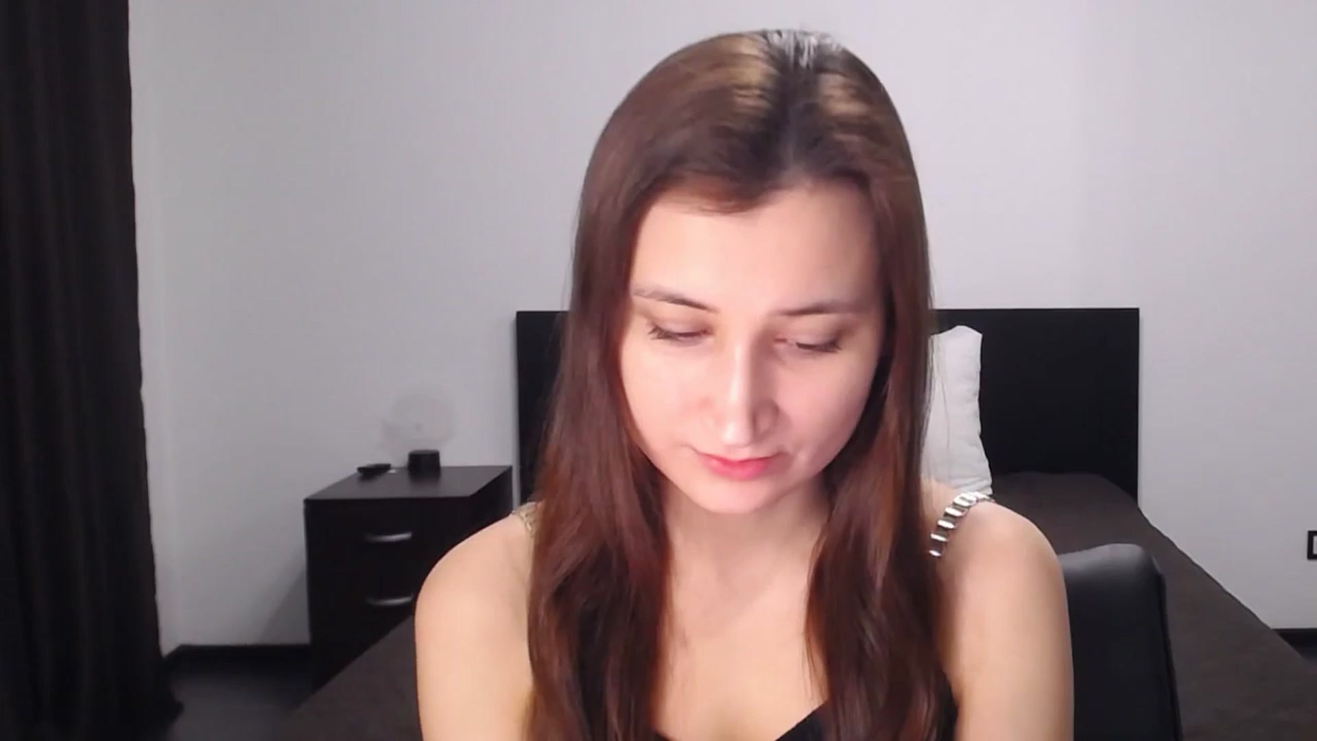Gallery image thumbnail from Kendal_sweet's myfreecams stream on, 12/16/2024, 13:53 image 9 of 20