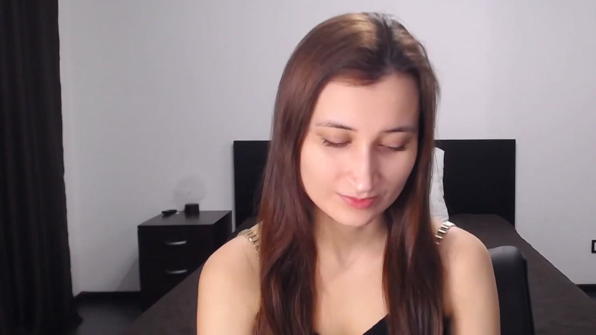 Gallery image thumbnail from Kendal_sweet's myfreecams stream on, 12/16/2024, 13:53 image 5 of 20
