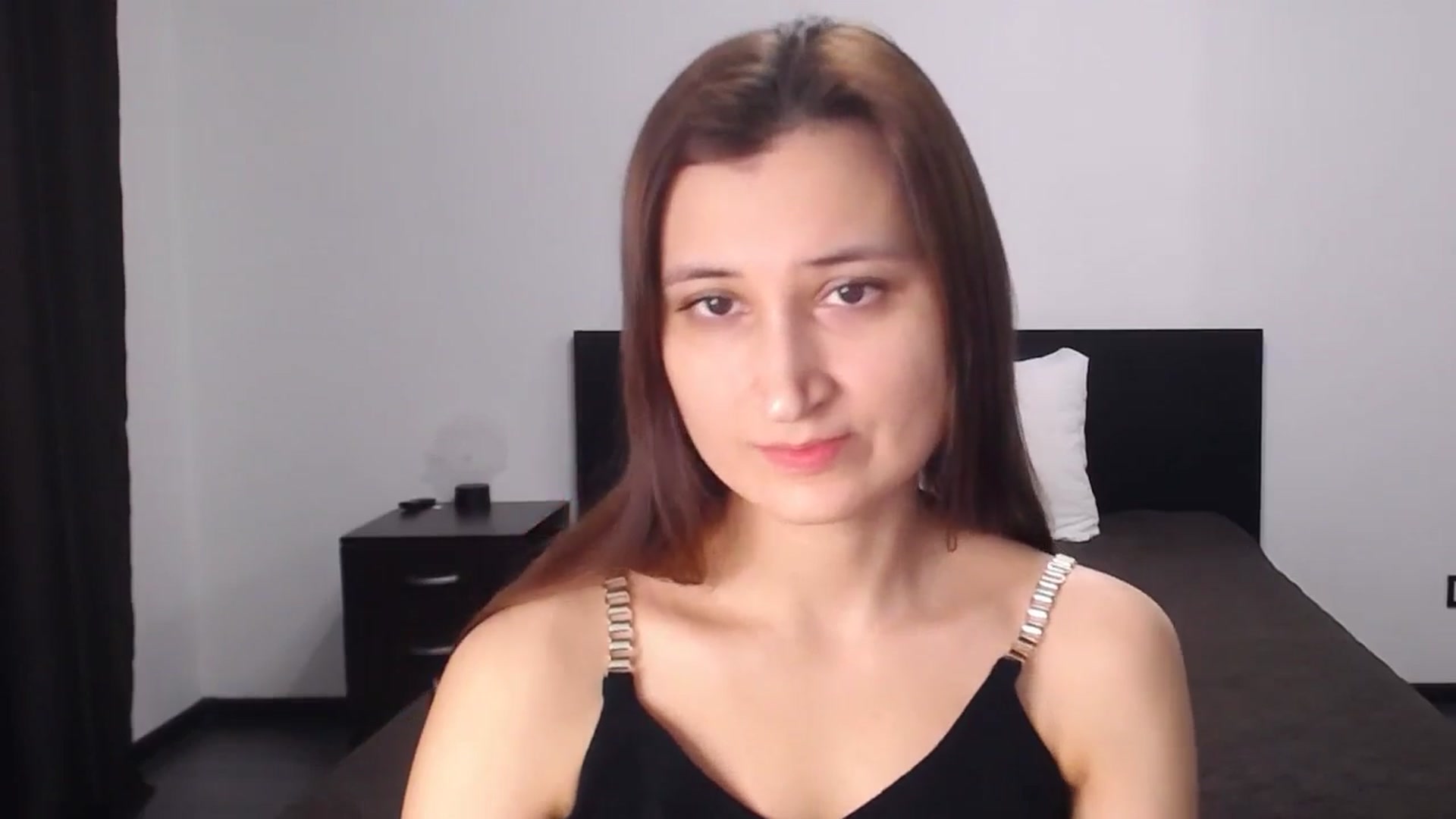 Gallery image thumbnail from Kendal_sweet's myfreecams stream on, 12/16/2024, 15:19 image 15 of 20