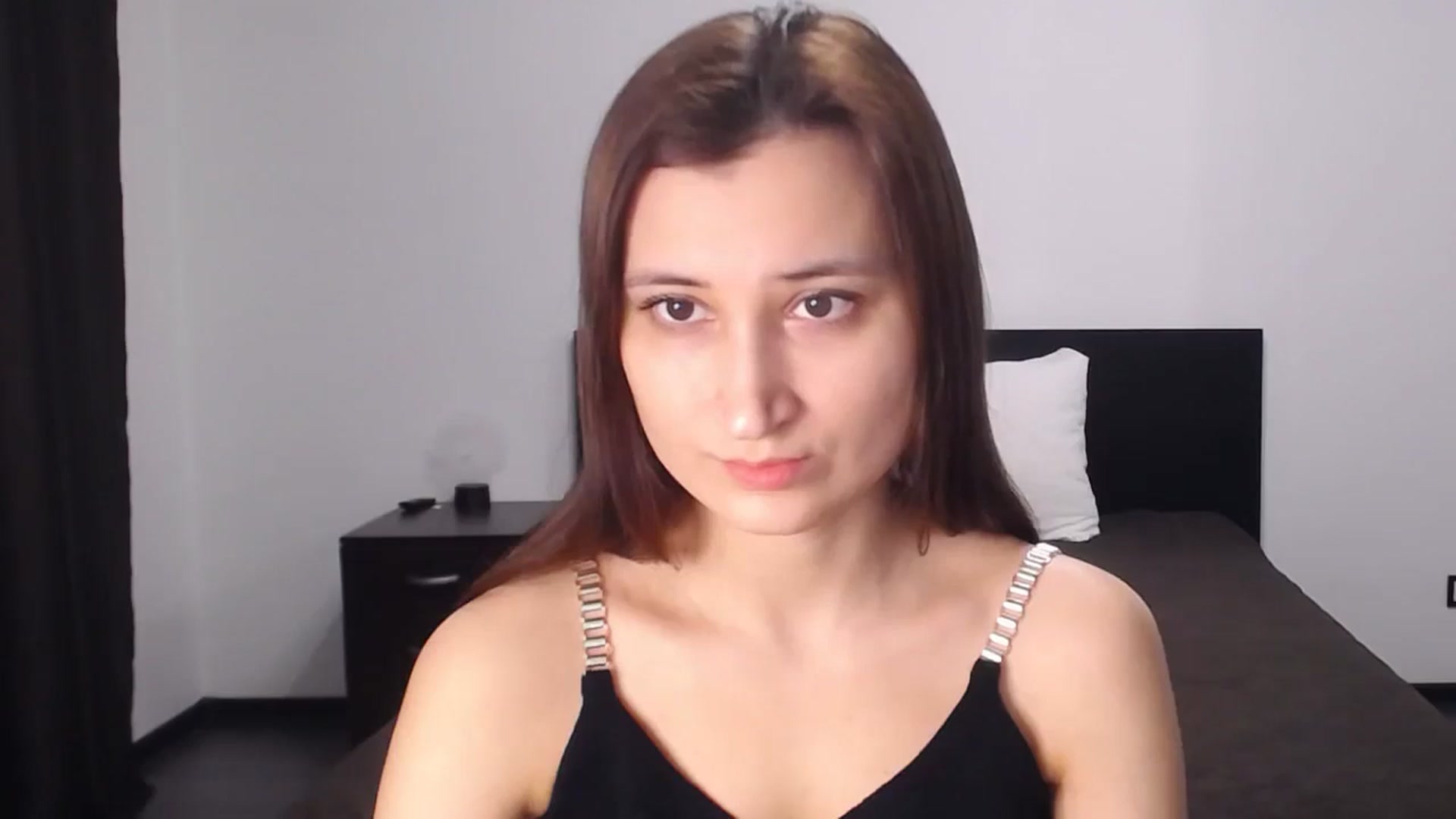 Gallery image thumbnail from Kendal_sweet's myfreecams stream on, 12/16/2024, 15:19 image 7 of 20