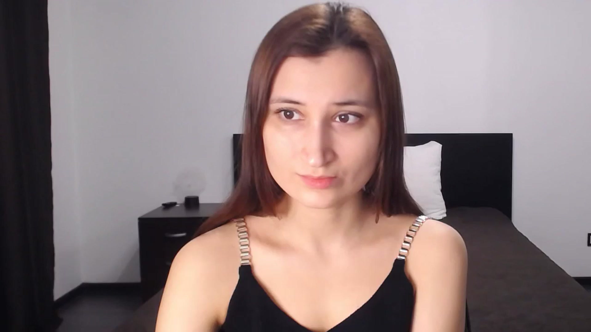 Gallery image thumbnail from Kendal_sweet's myfreecams stream on, 12/16/2024, 15:19 image 6 of 20