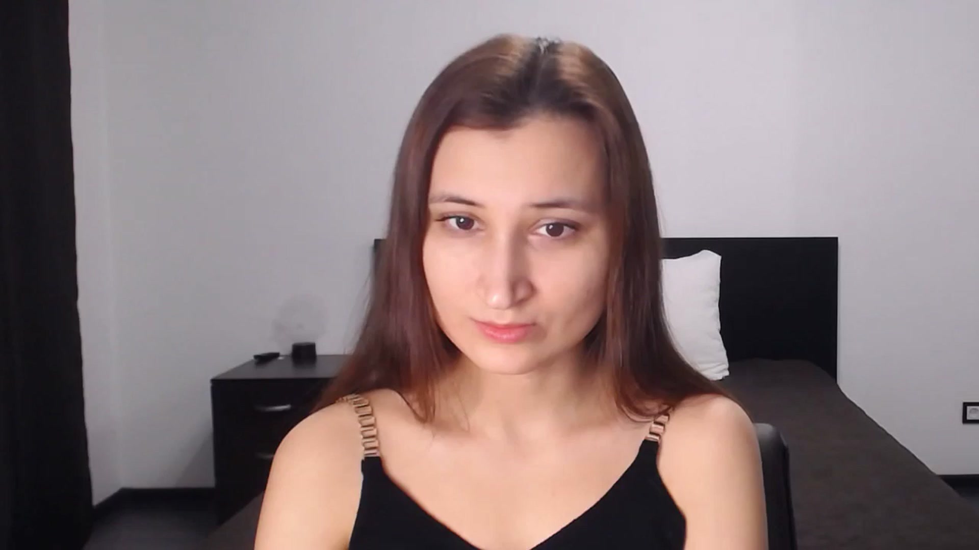 Gallery image thumbnail from Kendal_sweet's myfreecams stream on, 12/16/2024, 18:57 image 3 of 20