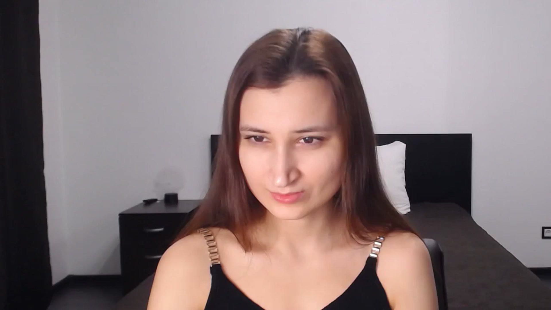 Gallery image thumbnail from Kendal_sweet's myfreecams stream on, 12/16/2024, 18:57 image 11 of 20