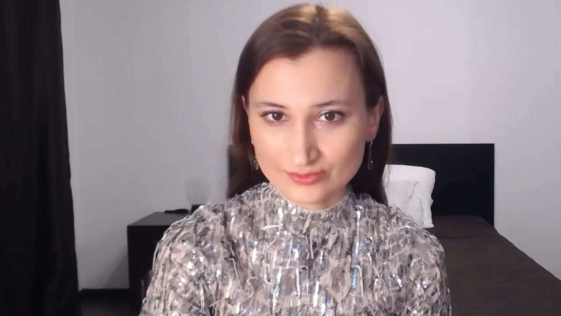 Gallery image thumbnail from Kendal_sweet's myfreecams stream on, 12/31/2024, 22:31 image 17 of 20