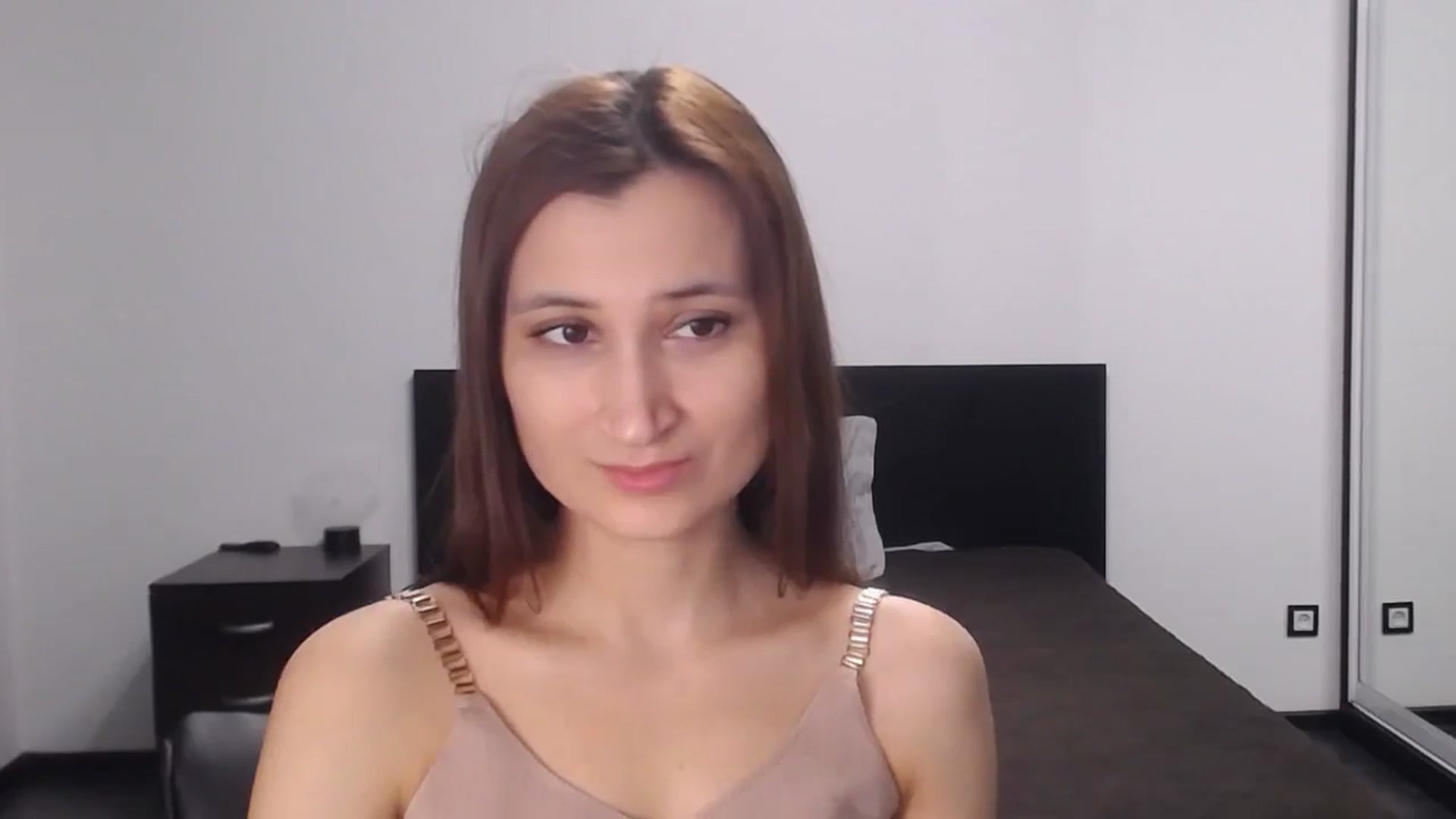 Gallery image thumbnail from Kendal_sweet's myfreecams stream on, 02/04/2025, 15:05 image 10 of 20