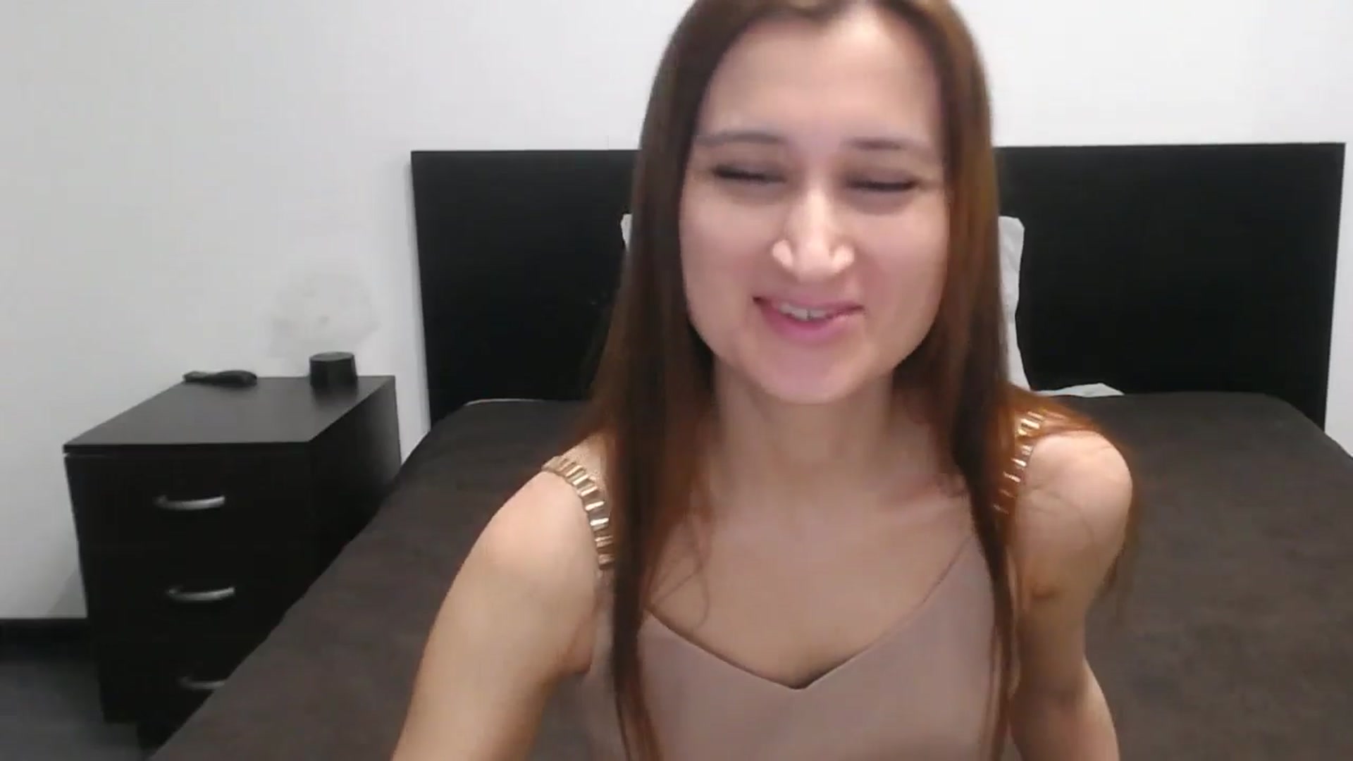 Gallery image thumbnail from Kendal_sweet's myfreecams stream on, 02/04/2025, 18:04 image 19 of 20