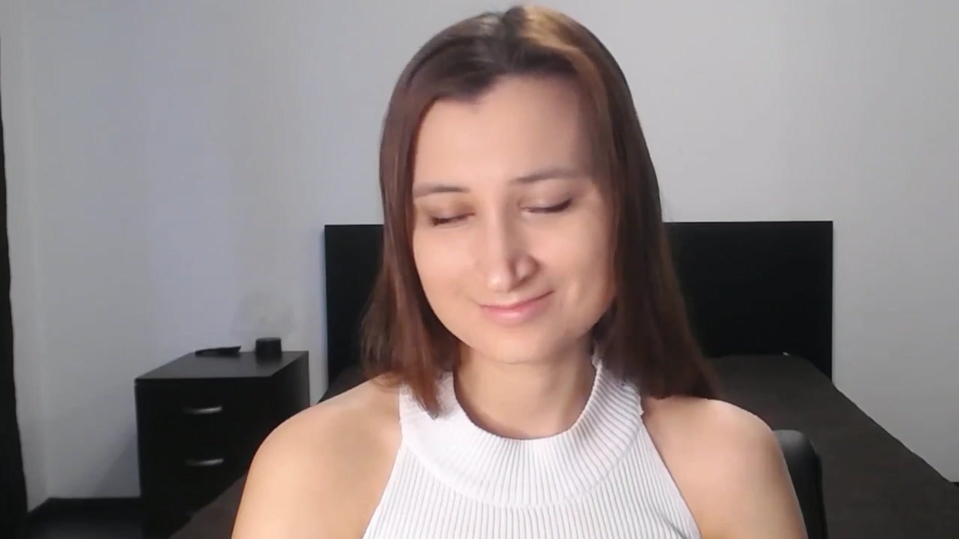 Gallery image thumbnail from Kendal_sweet's myfreecams stream on, 02/14/2025, 14:30 image 19 of 20