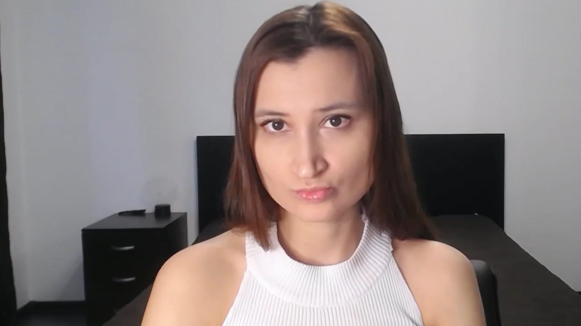 Gallery image thumbnail from Kendal_sweet's myfreecams stream on, 02/14/2025, 14:30 image 16 of 20