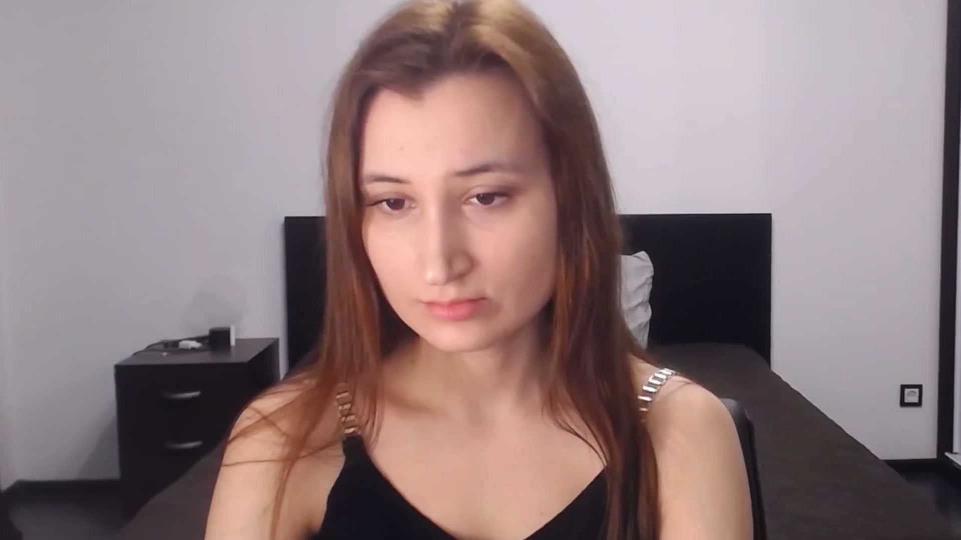 Gallery image thumbnail from Kendal_sweet's myfreecams stream on, 02/25/2025, 15:32 image 9 of 20