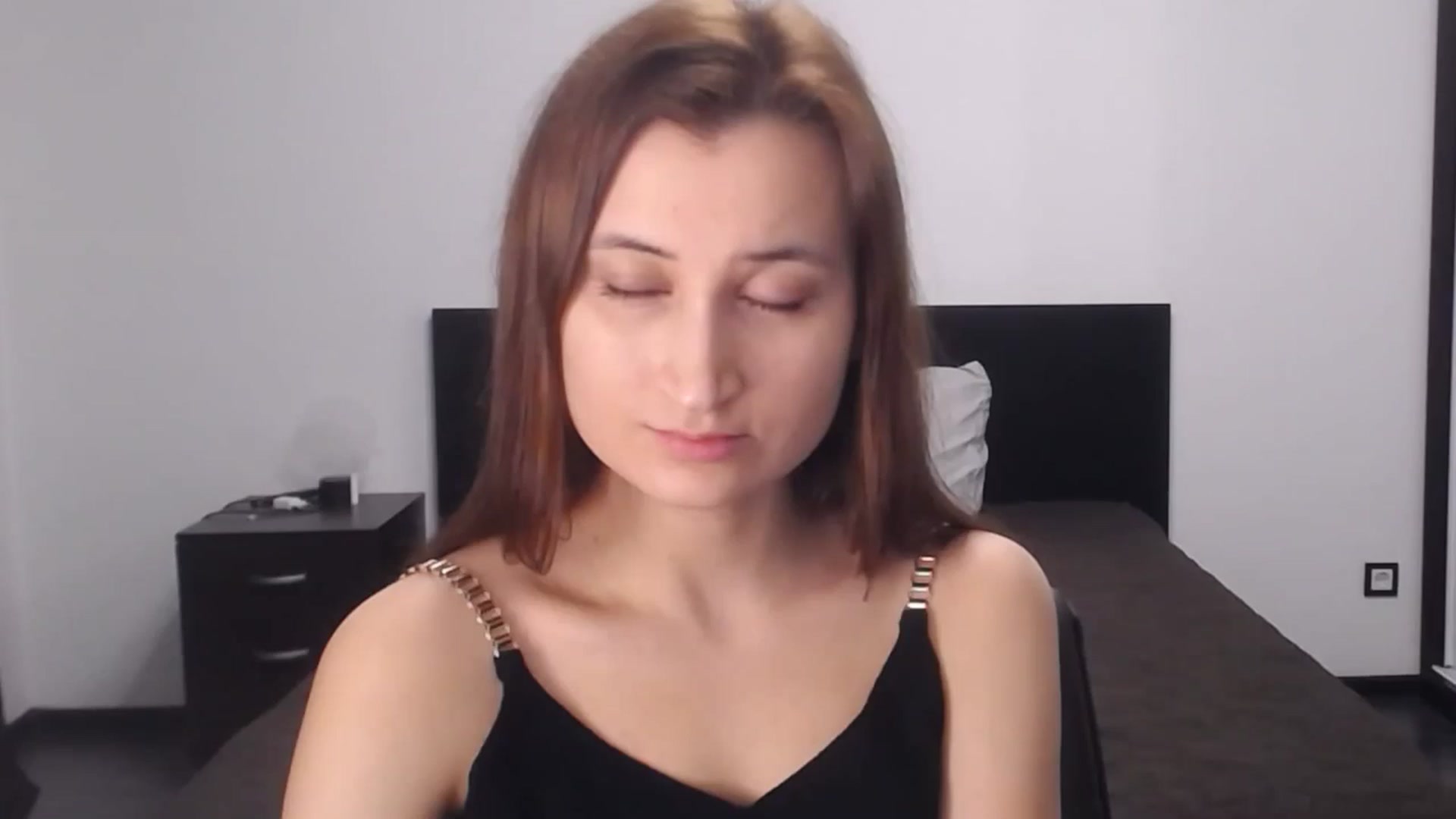Gallery image thumbnail from Kendal_sweet's myfreecams stream on, 02/25/2025, 16:00 image 11 of 20
