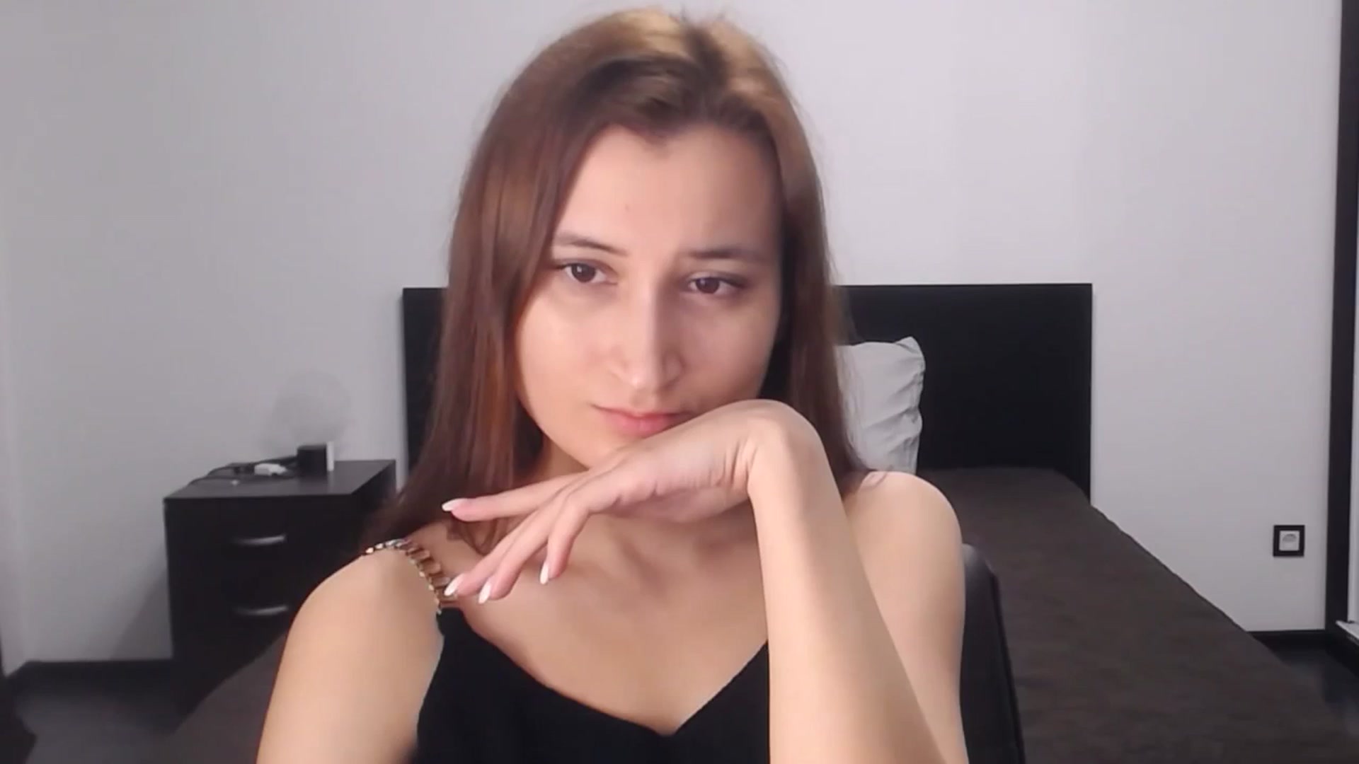 Gallery image thumbnail from Kendal_sweet's myfreecams stream on, 02/25/2025, 16:00 image 19 of 20