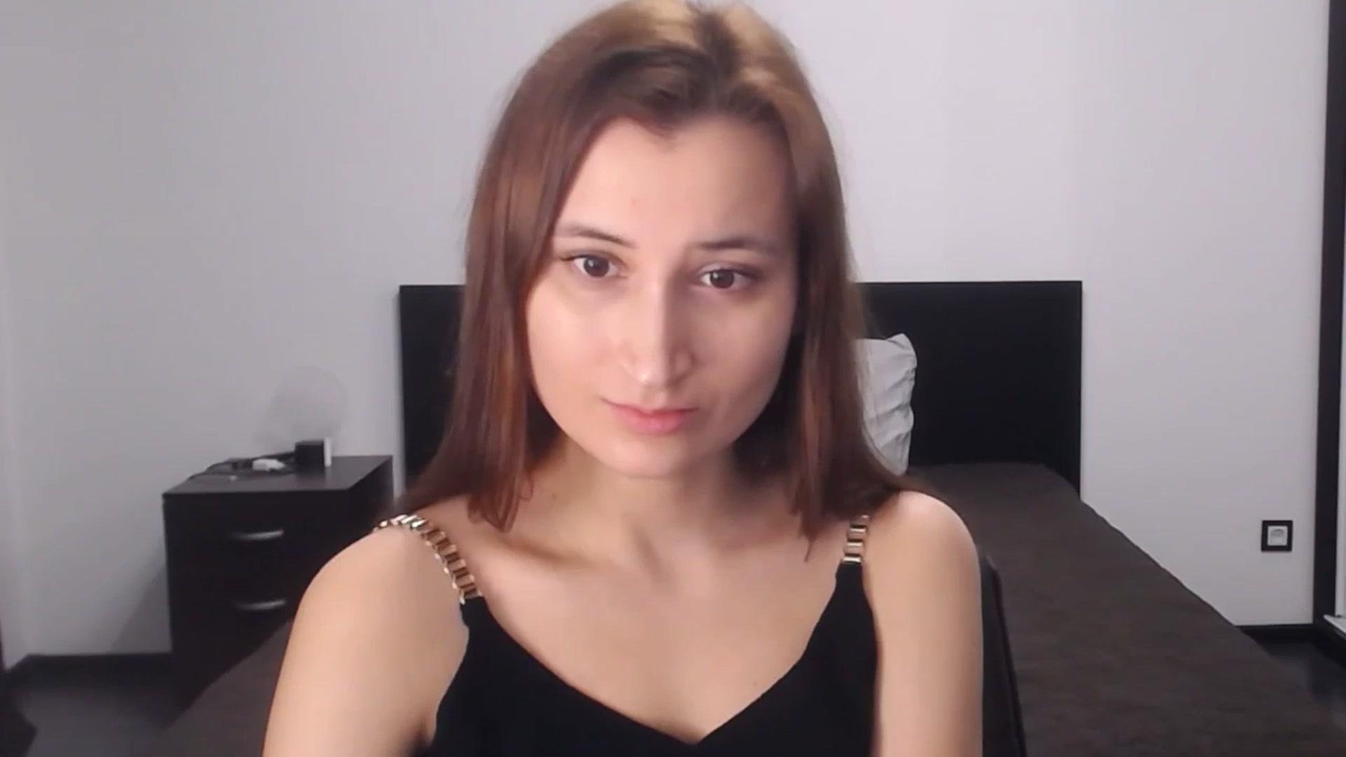 Gallery image thumbnail from Kendal_sweet's myfreecams stream on, 02/25/2025, 16:00 image 12 of 20