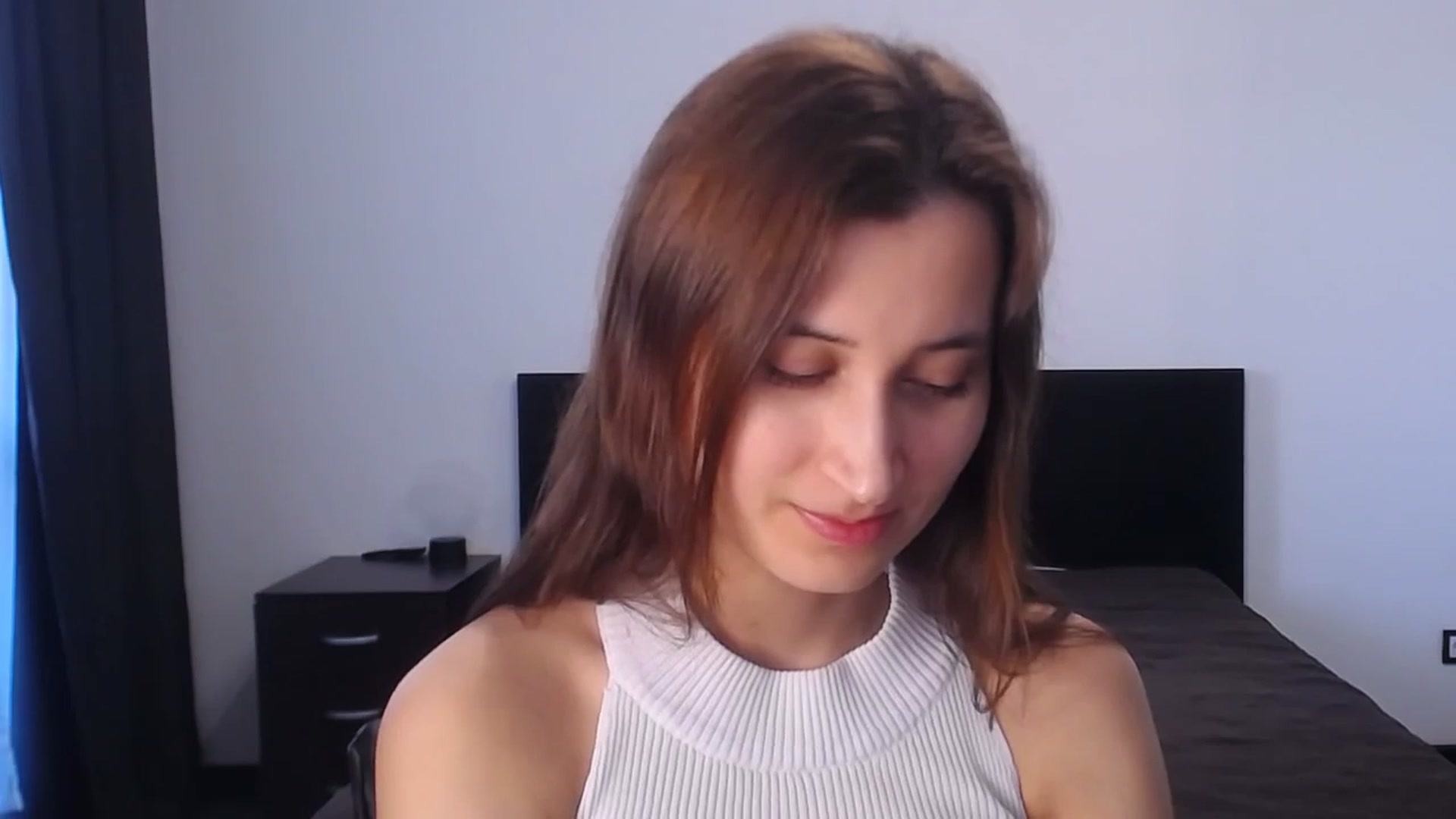 Gallery image thumbnail from Kendal_sweet's myfreecams stream on, 03/21/2025, 13:23 image 9 of 20