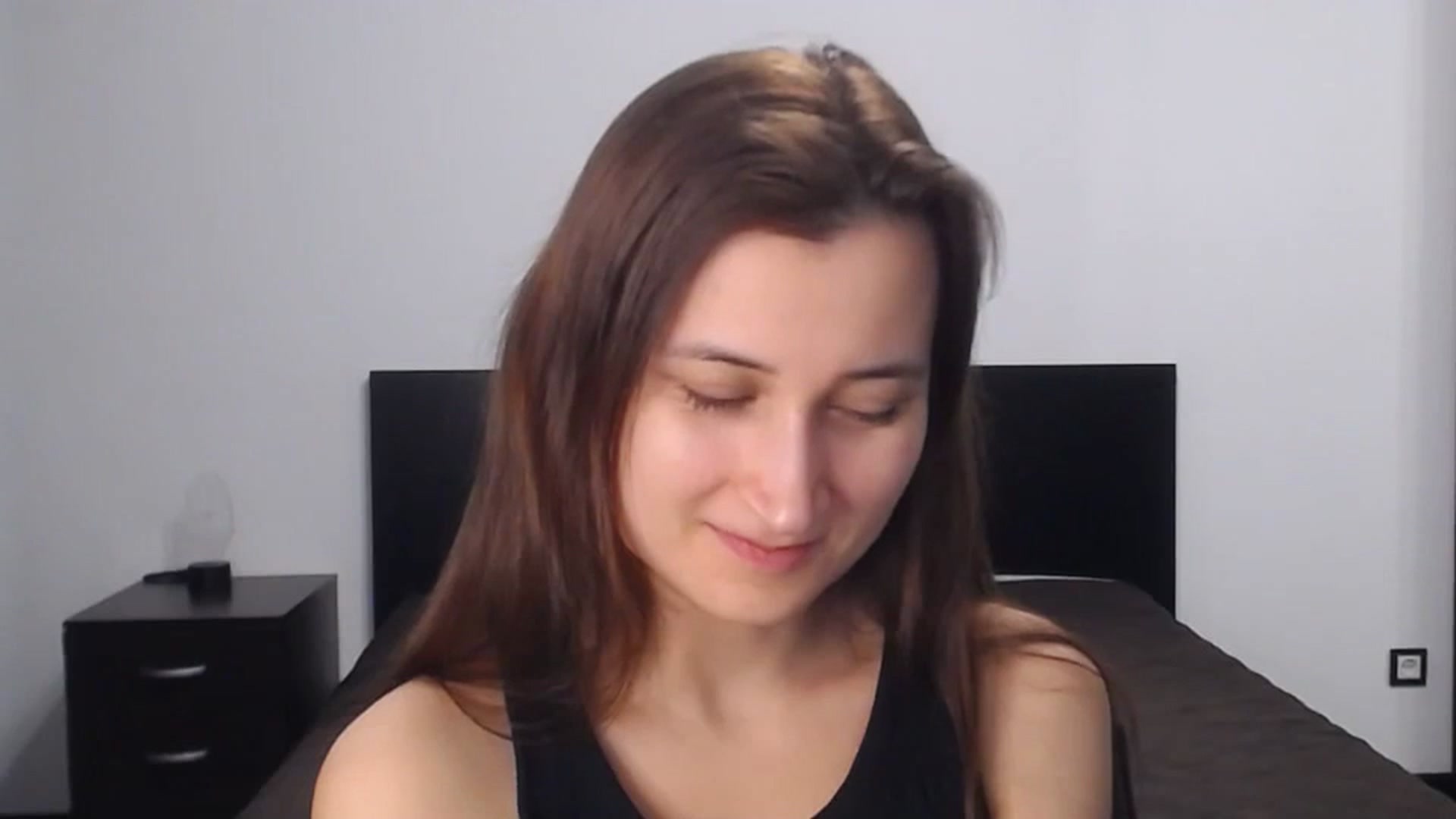 Gallery image thumbnail from Kendal_sweet's myfreecams stream on, 04/17/2025, 14:56 image 12 of 20