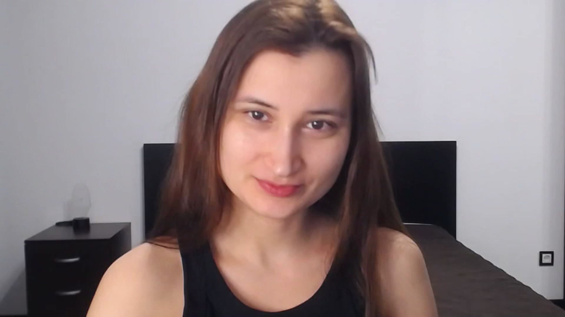 Gallery image thumbnail from Kendal_sweet's myfreecams stream on, 04/17/2025, 14:56 image 1 of 20