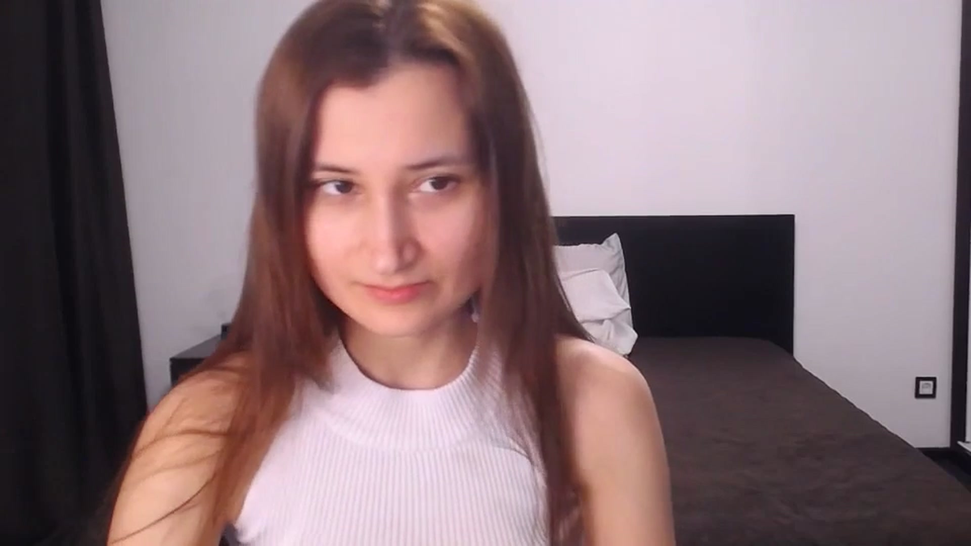 Gallery image thumbnail from Kendal_sweet's myfreecams stream on, 05/03/2025, 18:58 image 15 of 20