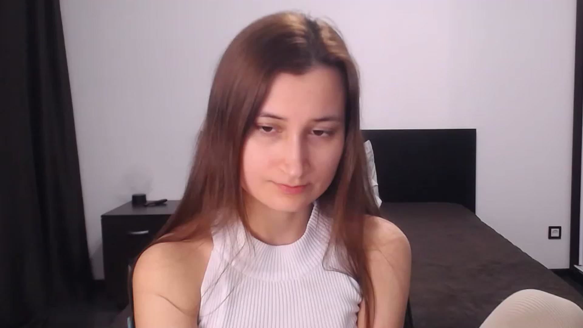 Gallery image thumbnail from Kendal_sweet's myfreecams stream on, 05/03/2025, 18:58 image 1 of 20