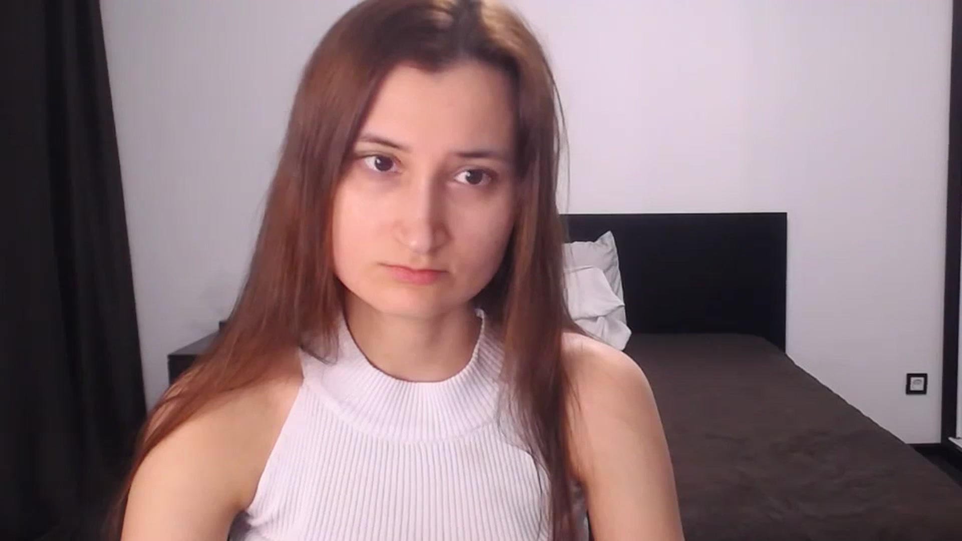 Gallery image thumbnail from Kendal_sweet's myfreecams stream on, 05/03/2025, 18:58 image 14 of 20