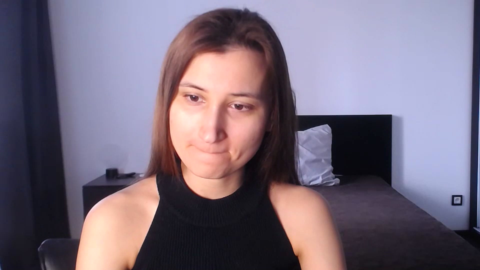 Gallery image thumbnail from Kendal_sweet's myfreecams stream on, 05/04/2025, 12:55 image 7 of 20