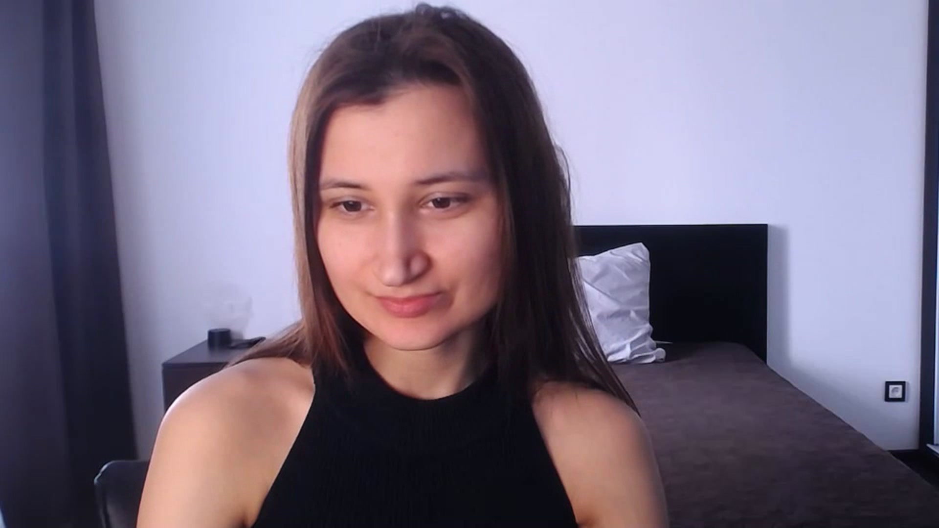 Gallery image thumbnail from Kendal_sweet's myfreecams stream on, 05/04/2025, 13:24 image 18 of 20