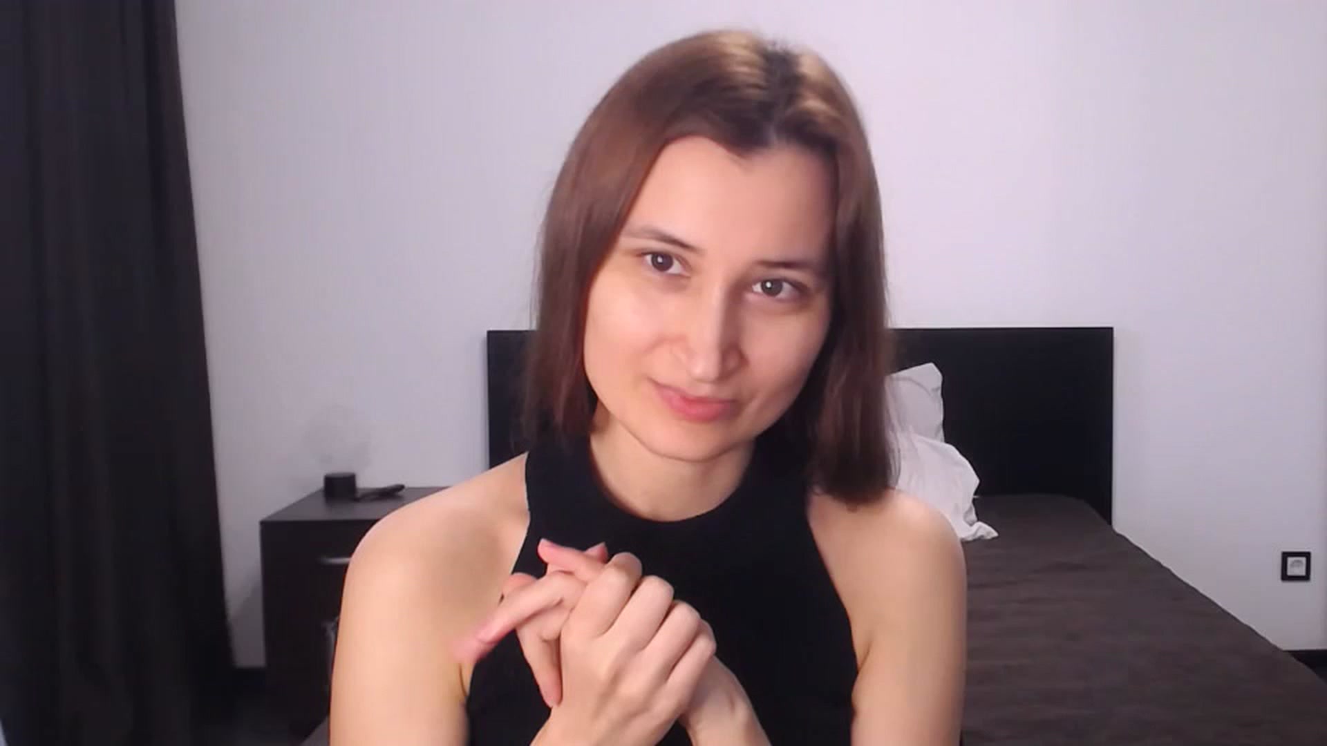 Gallery image thumbnail from Kendal_sweet's myfreecams stream on, 05/05/2025, 12:08 image 2 of 20