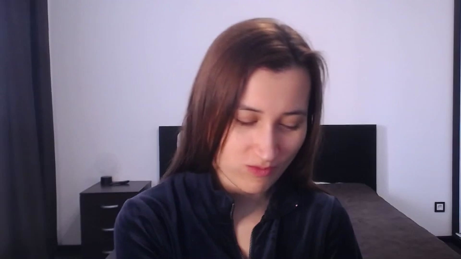 Gallery image thumbnail from Kendal_sweet's myfreecams stream on, 05/08/2025, 12:43 image 17 of 20