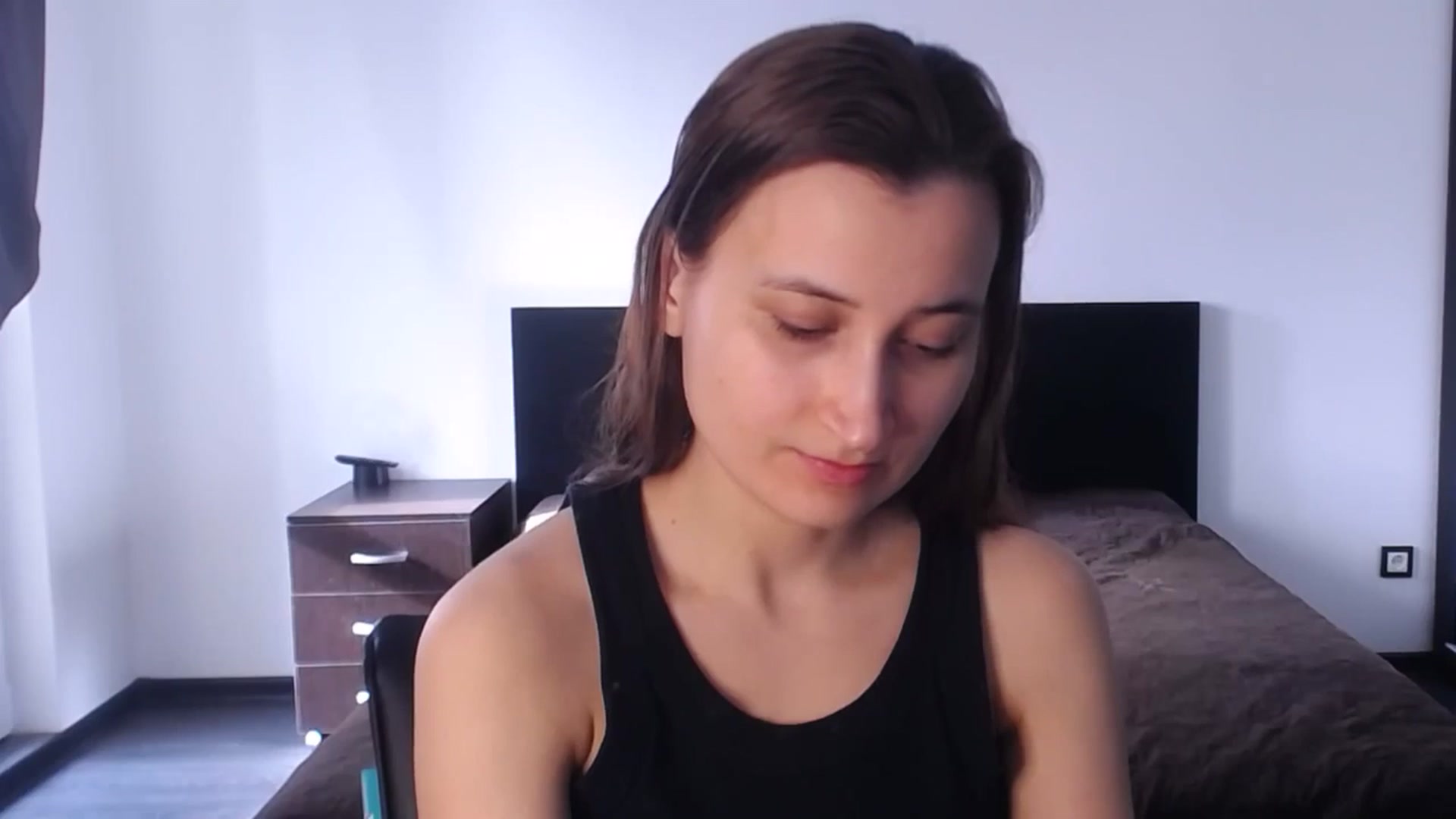 Gallery image thumbnail from Kendal_sweet's myfreecams stream on, 05/18/2025, 14:24 image 14 of 20